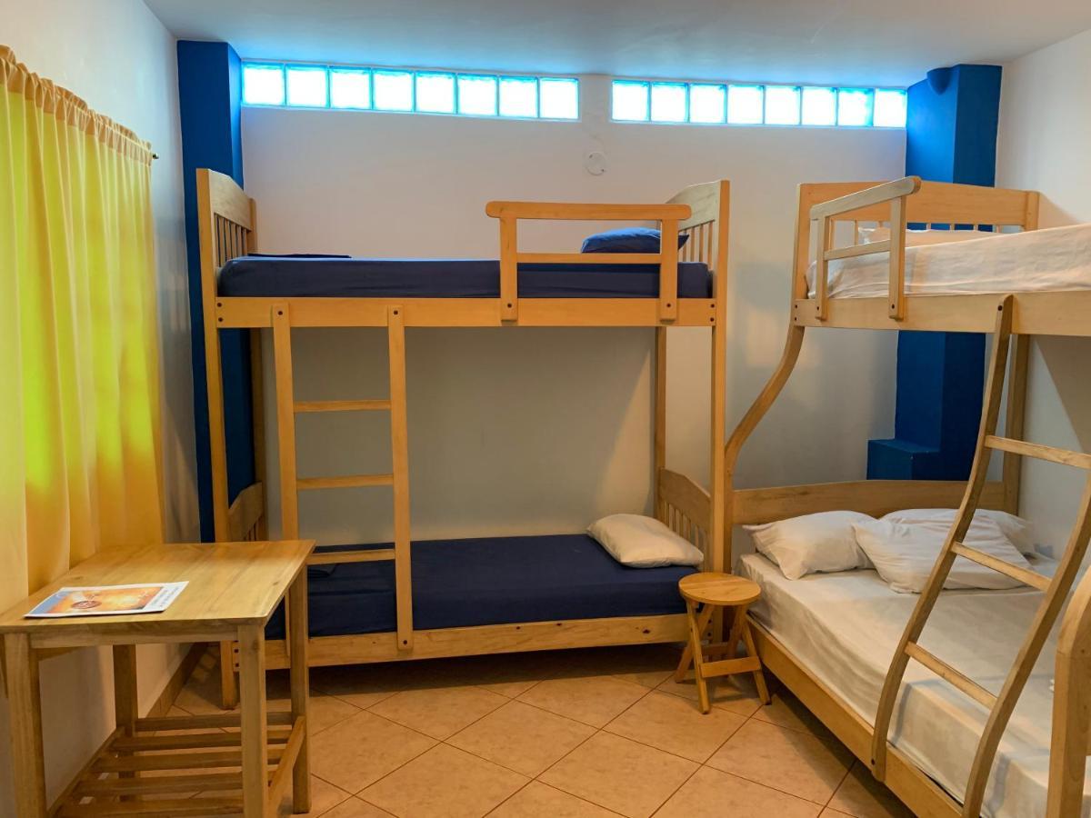 Hostal Yaku Montañita Eksteriør billede