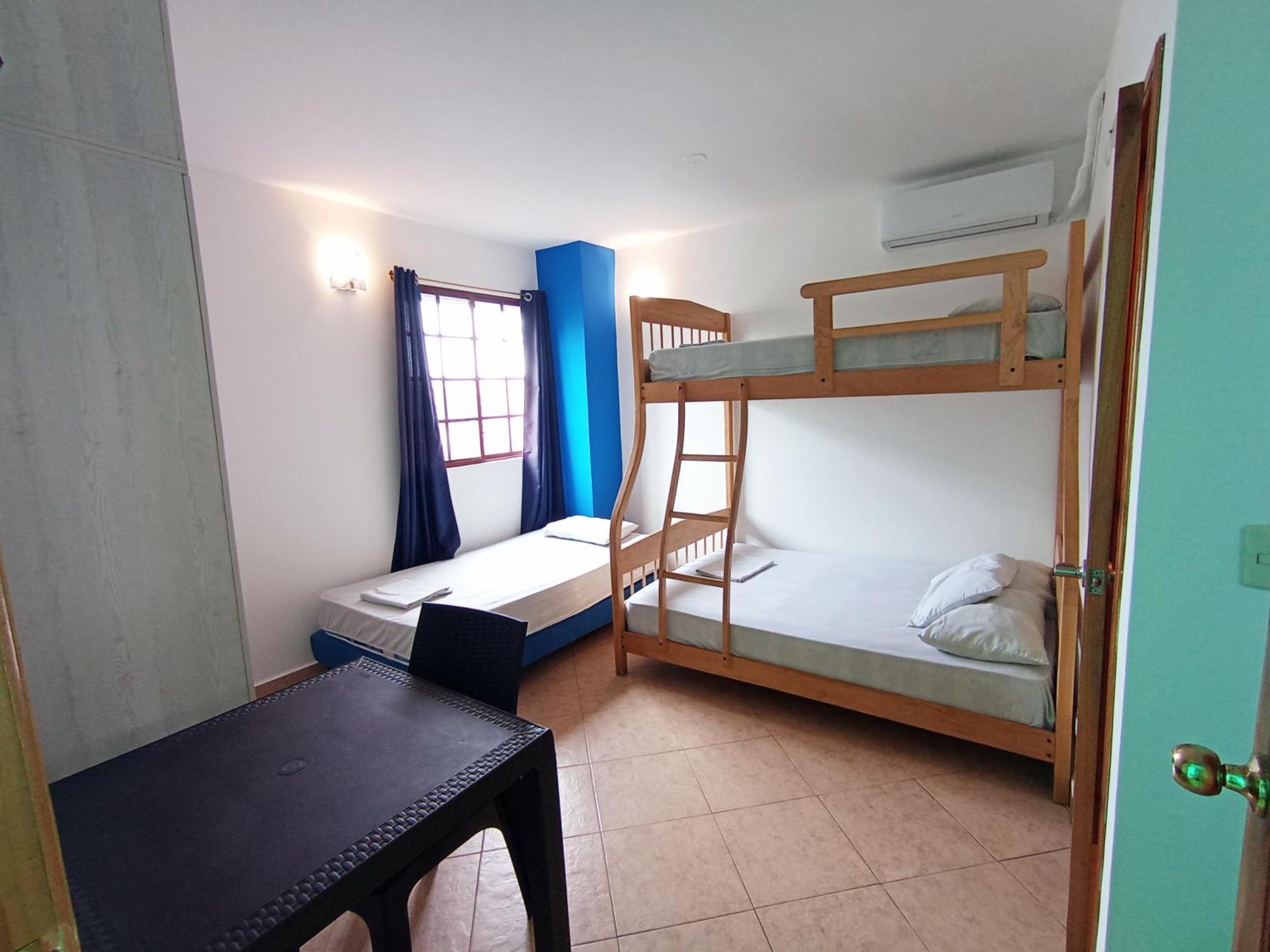 Hostal Yaku Montañita Eksteriør billede