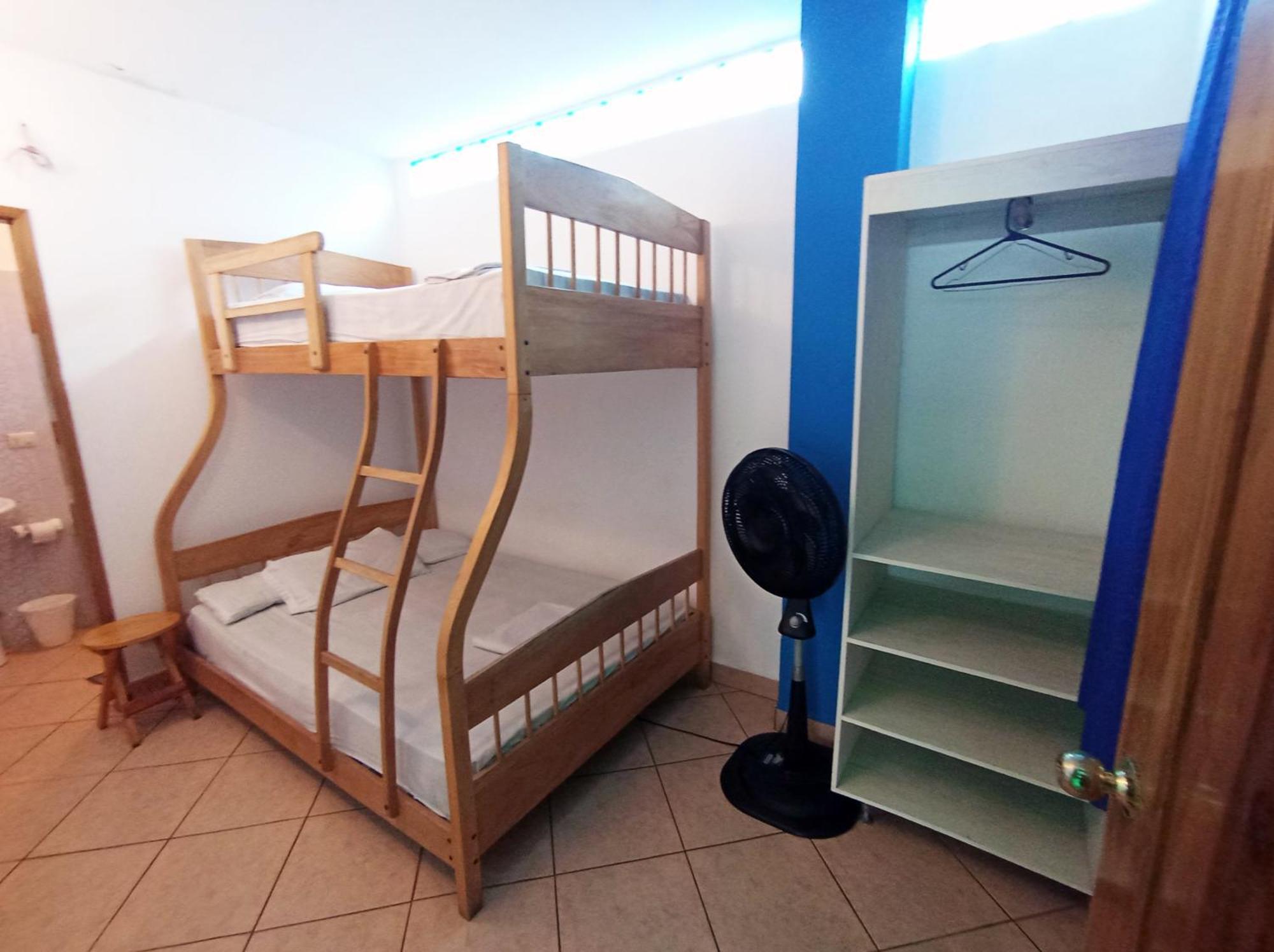 Hostal Yaku Montañita Eksteriør billede