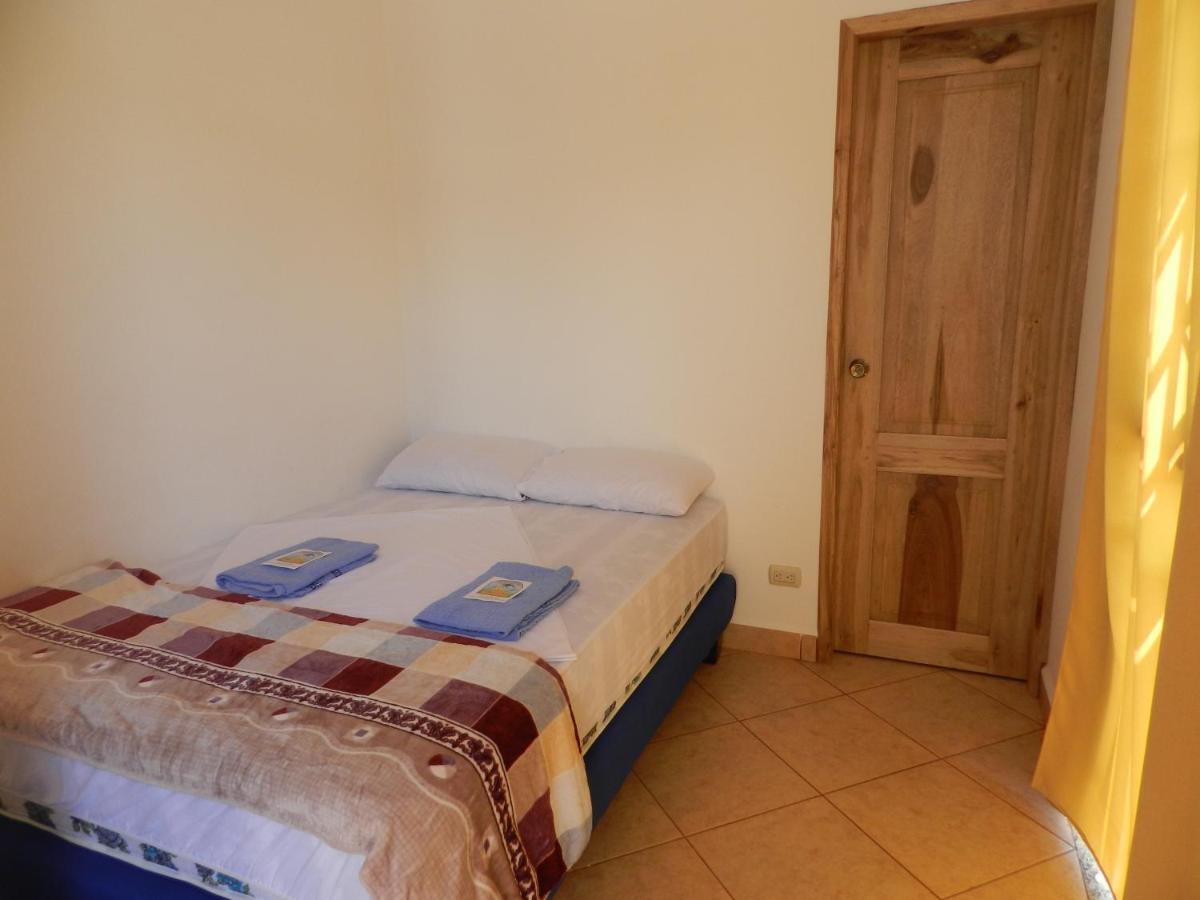 Hostal Yaku Montañita Eksteriør billede