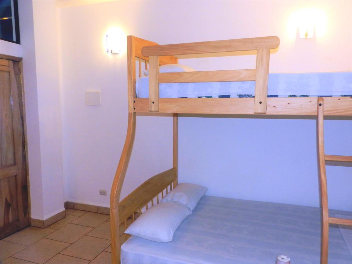 Hostal Yaku Montañita Eksteriør billede