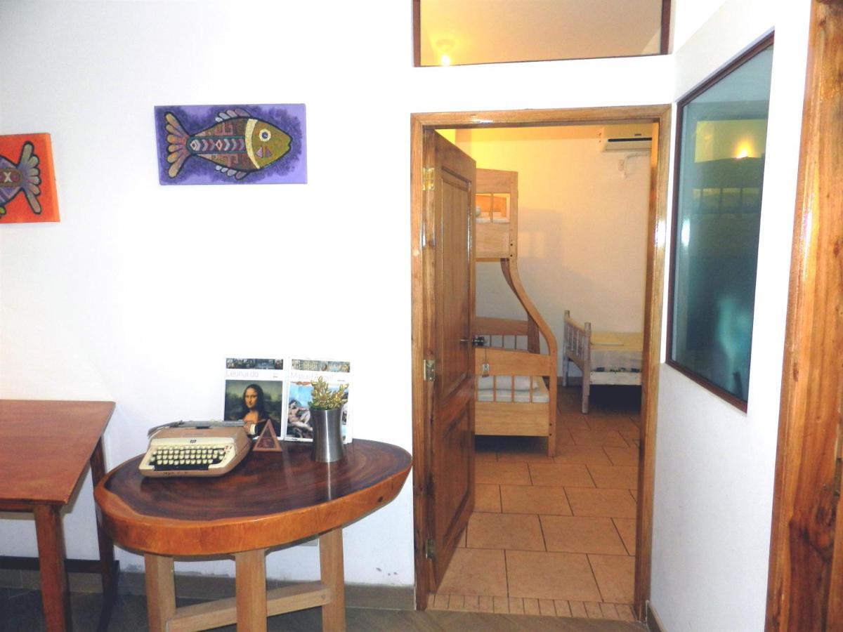 Hostal Yaku Montañita Eksteriør billede